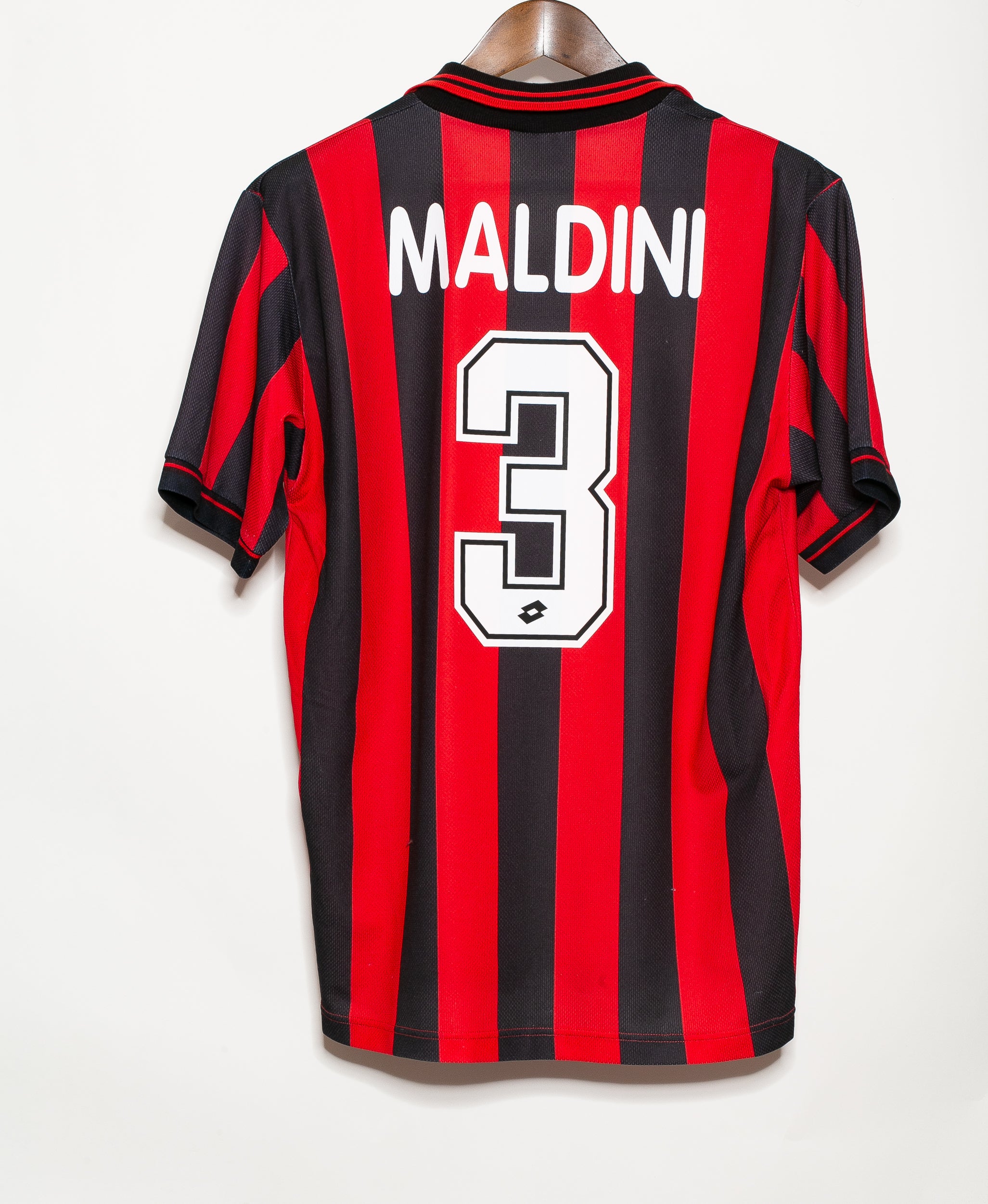 AC Milan 1996/97 Home Jersey