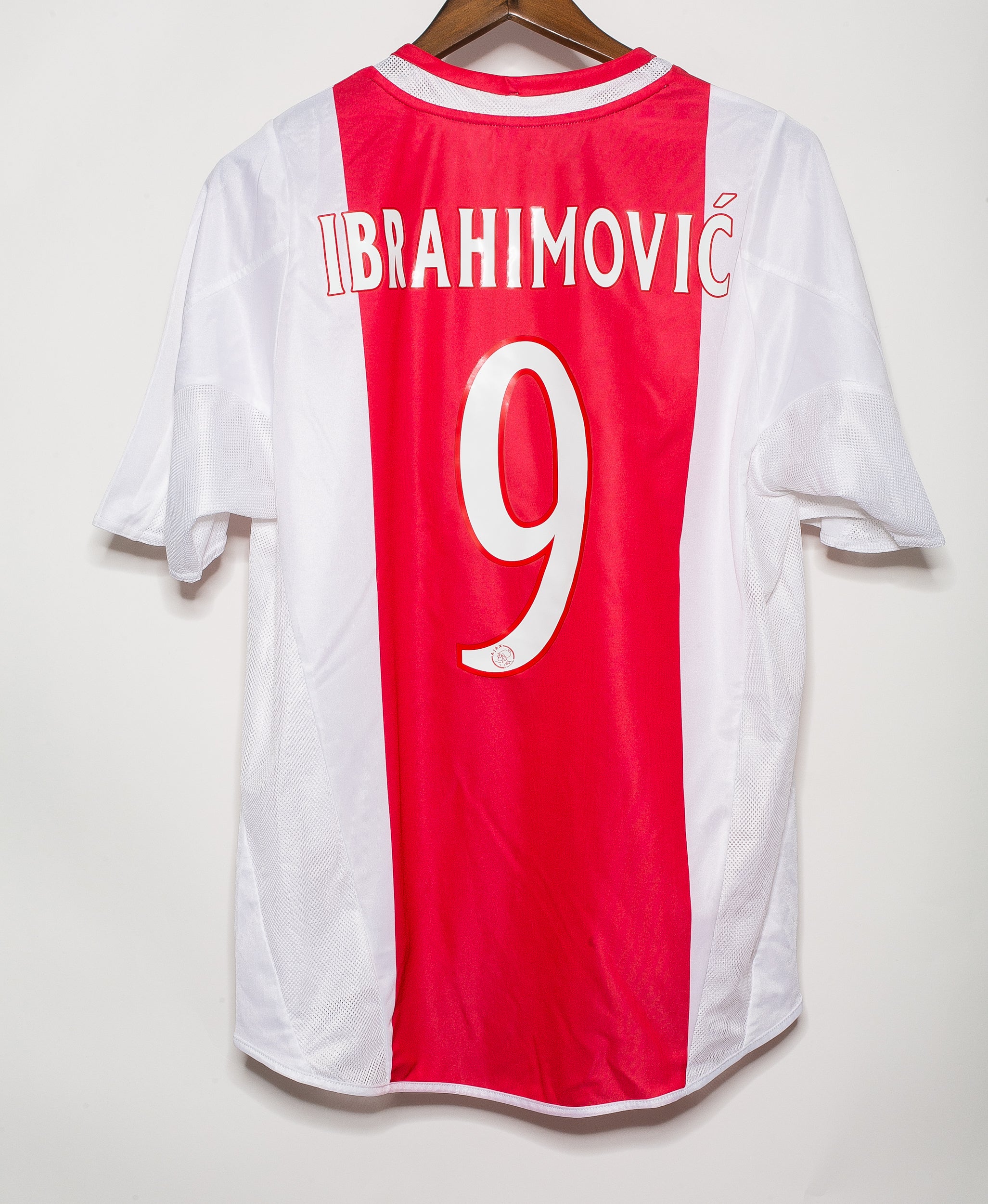 Ajax 2004-05 Ibrahimovic Home Kit (M) – Saturdays Football