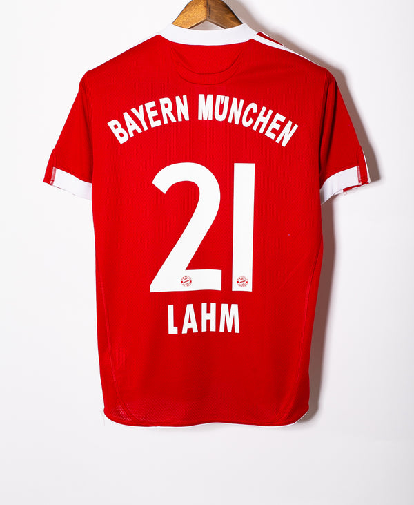 Bayern Munich 2009-10 Lahm Home Kit (Youth XL)