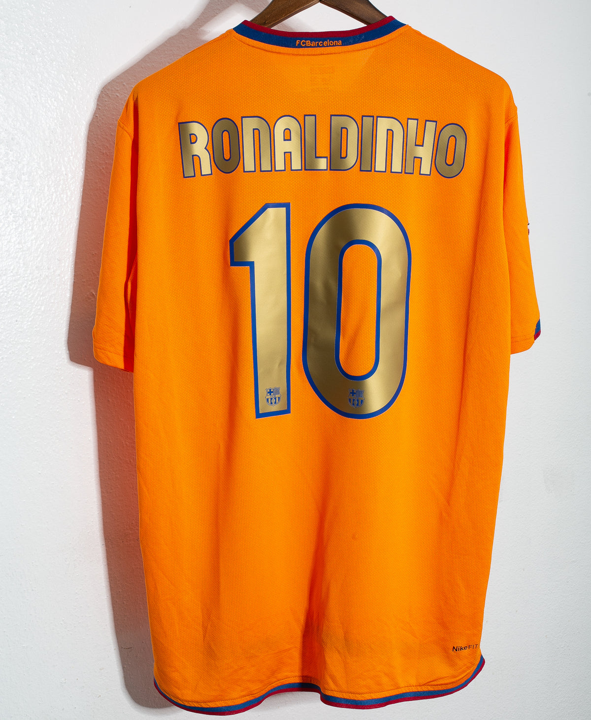 Barcelona 2006-07 Ronaldinho Away Kit (XL)