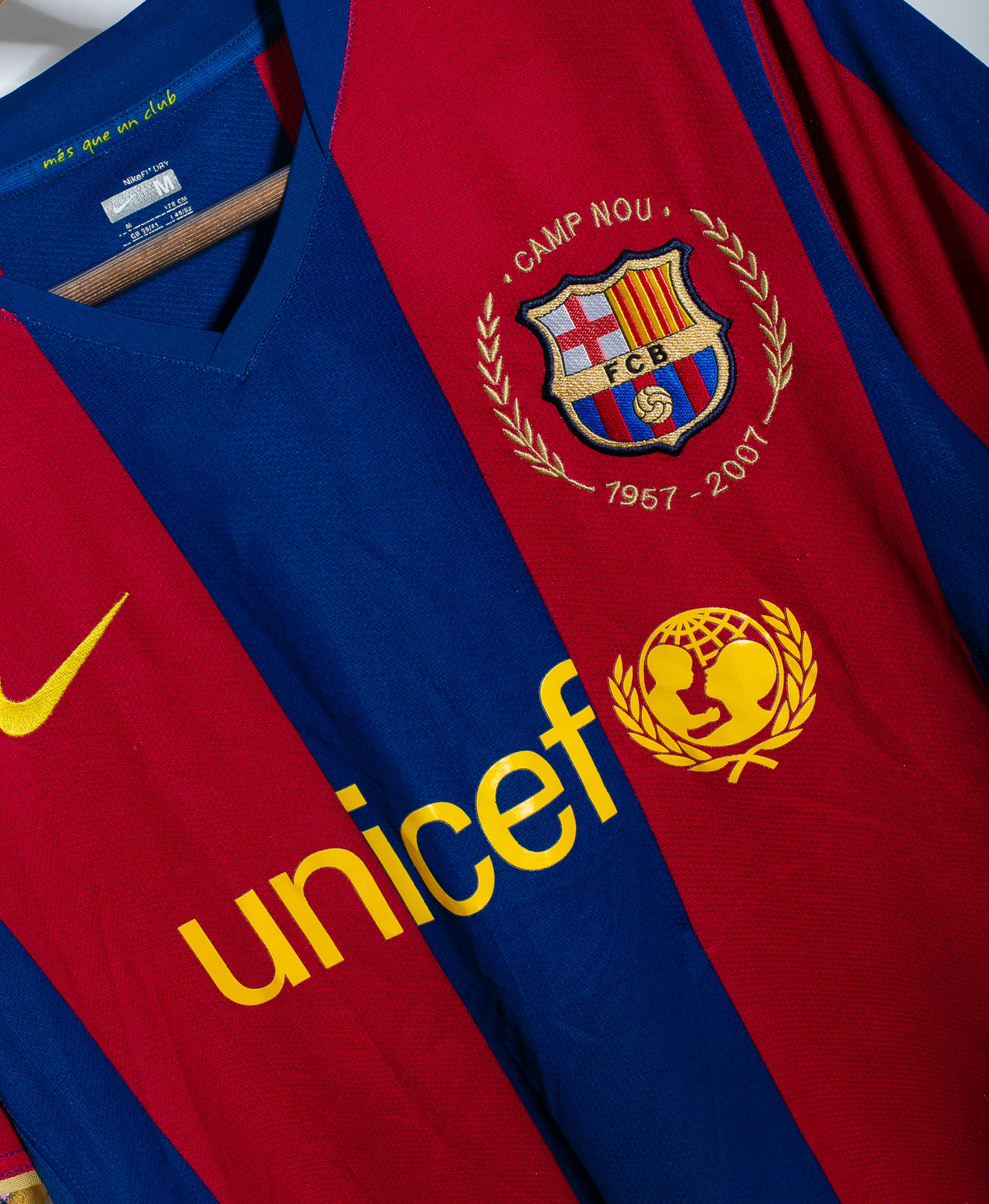Barcelona 2007-08 Ronaldinho Home Kit (M)