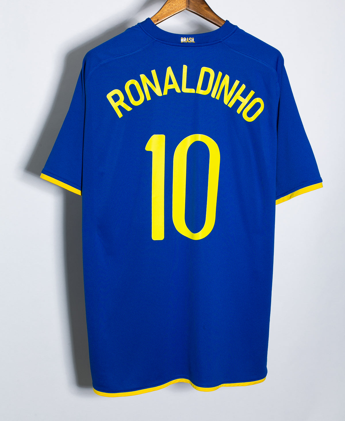 Brazil 2008 Ronaldinho Away Kit (XL)