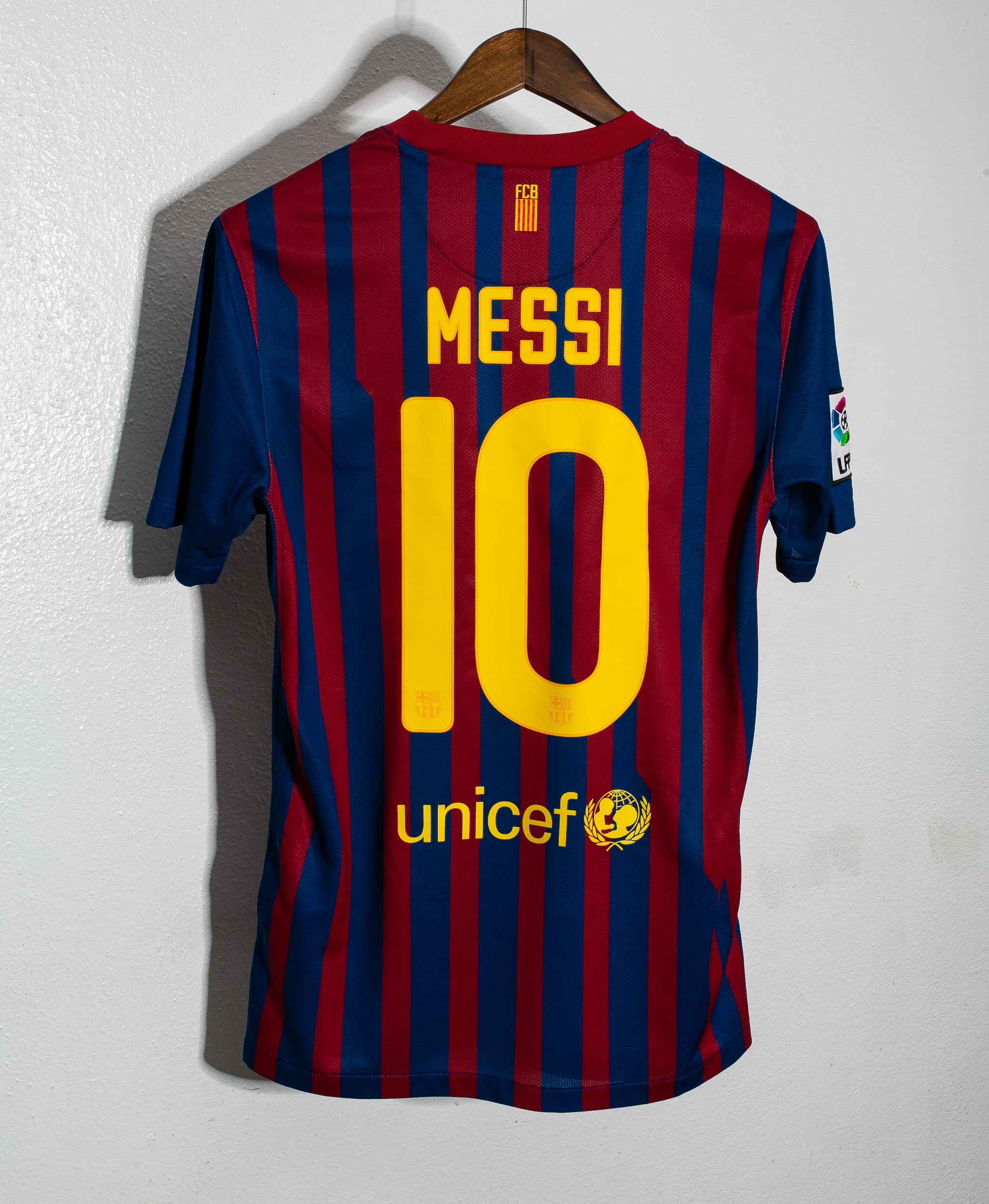 2011-12 FC BARCELONA *MESSI* SHIRT L. BOYS 152-158 CM