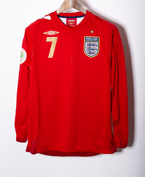 England 2006 Beckham Long Sleeve Away Kit (M)
