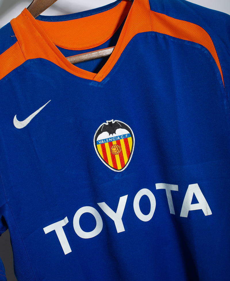 Valencia 2005-06 David Villa Away Kit (S)