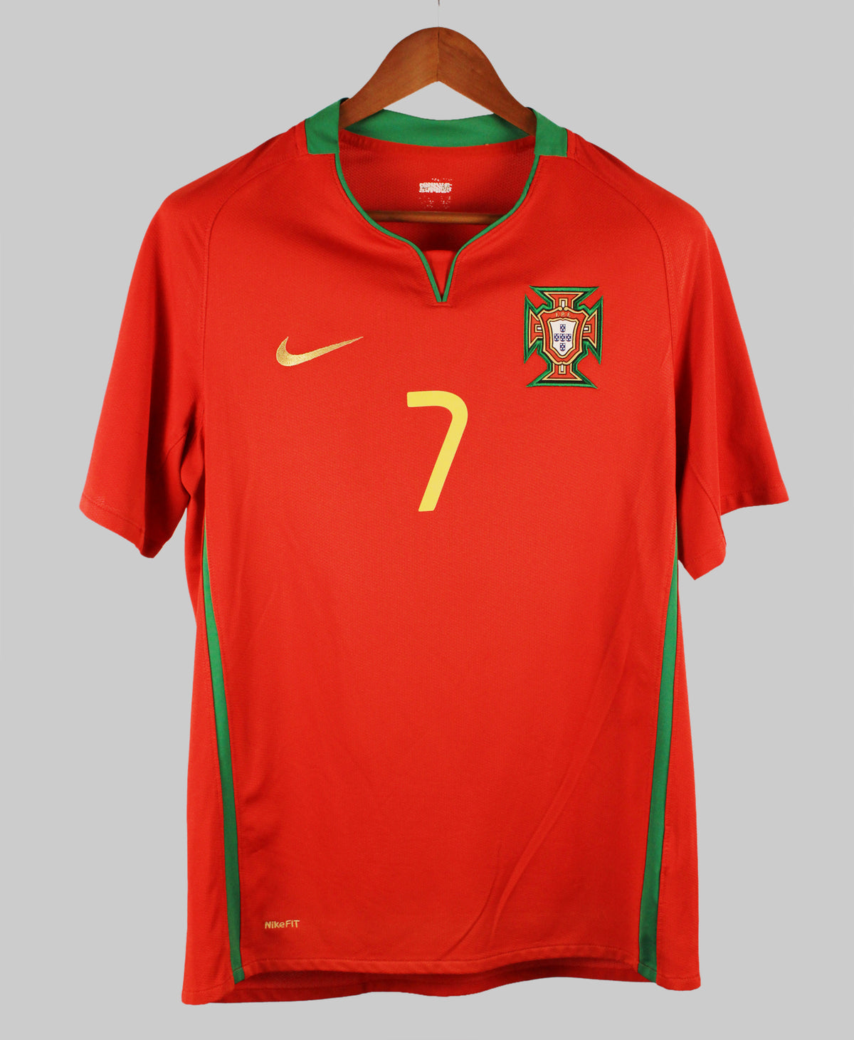 Portugal 2008-09 Ronaldo Short Sleeve Home Kit (M)