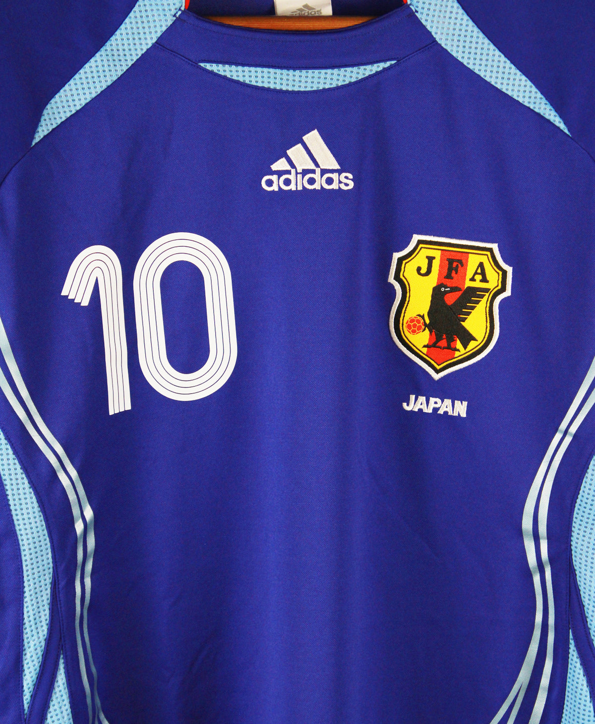 Japan 2006-07 Nakamura Home Kit (L)