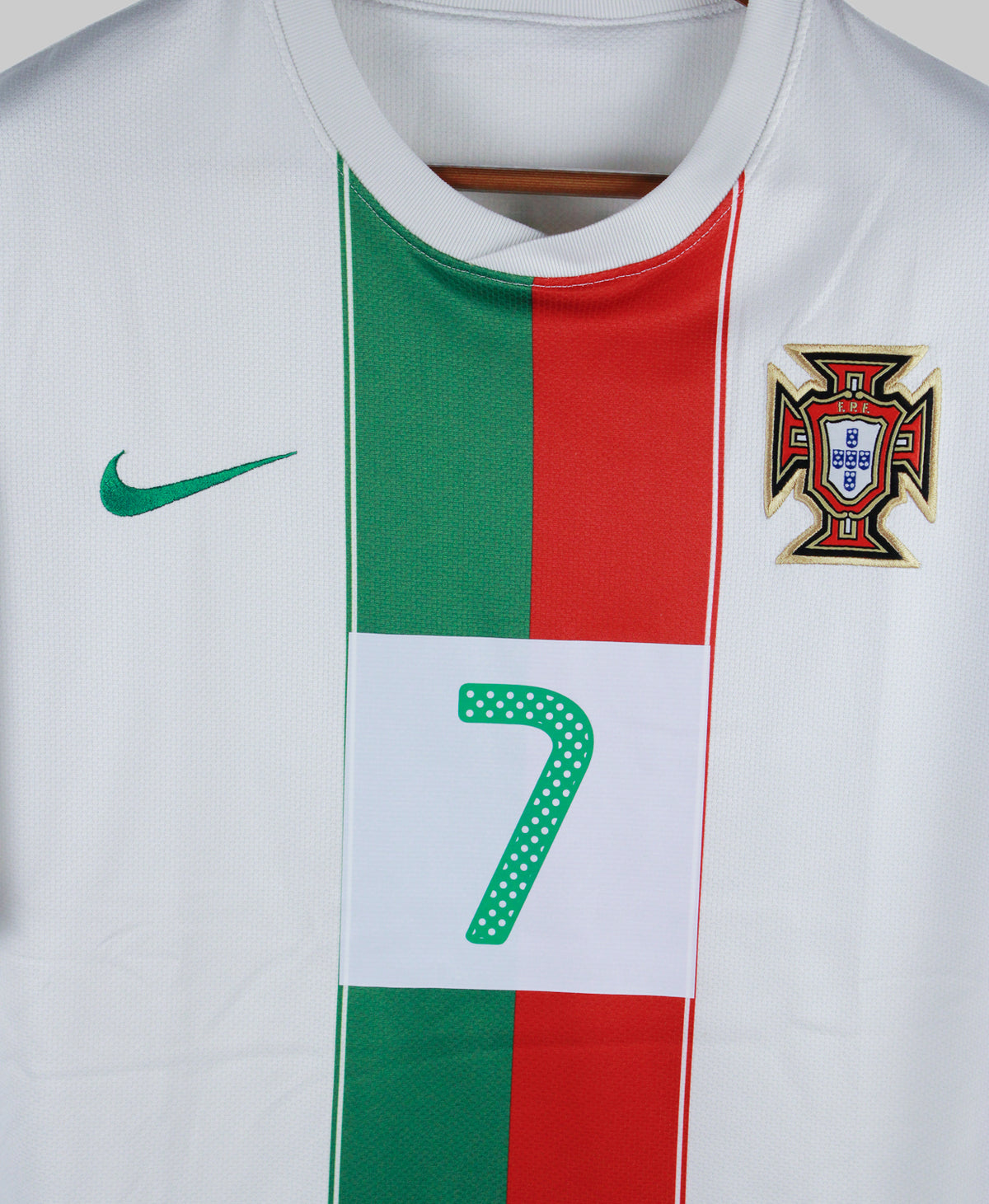 Portugal 2010-11 Ronaldo Away Kit (M)