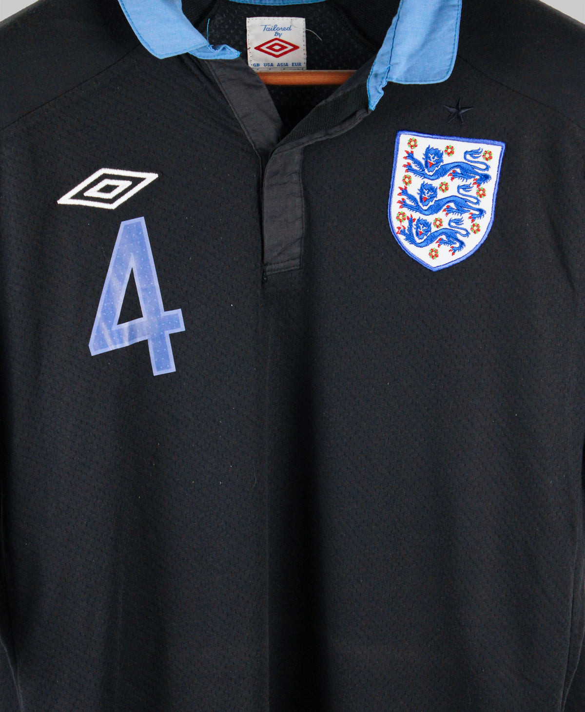 England 2011-12 Gerrard Away Kit (XL)