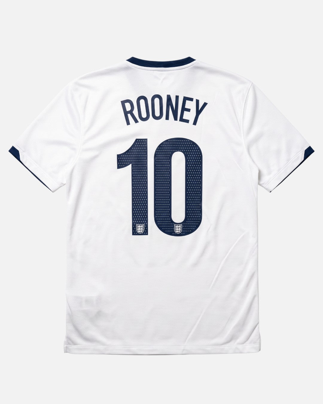 England 2013-14 Rooney home vintage football shirt, size L.
