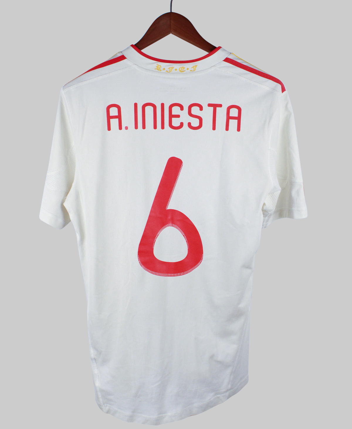 Spain 2011-12 A. Iniesta Away Kit (M)