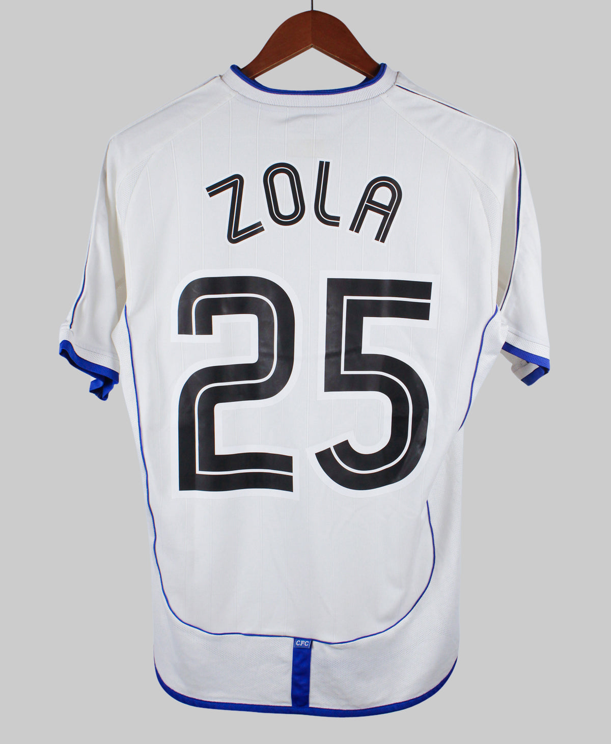 Chelsea 2001-02 Zola Away Kit (M)