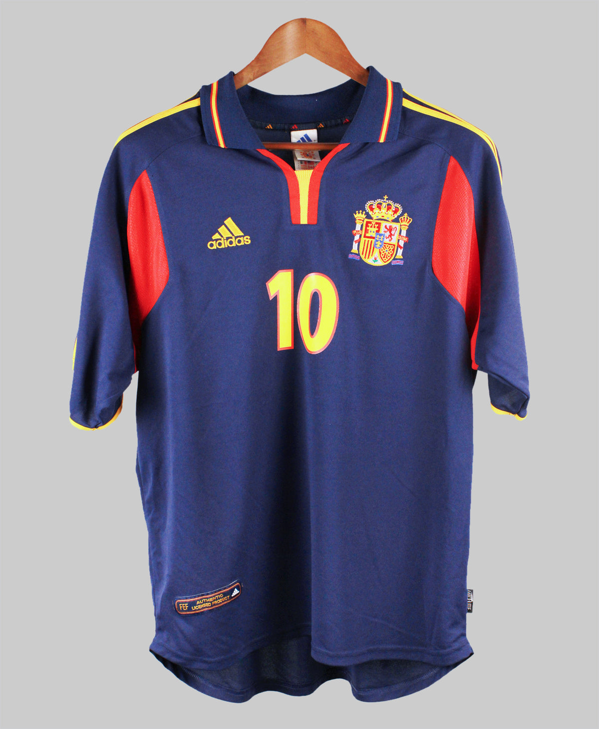 Spain 2000-01 Raul Away Kit (L)
