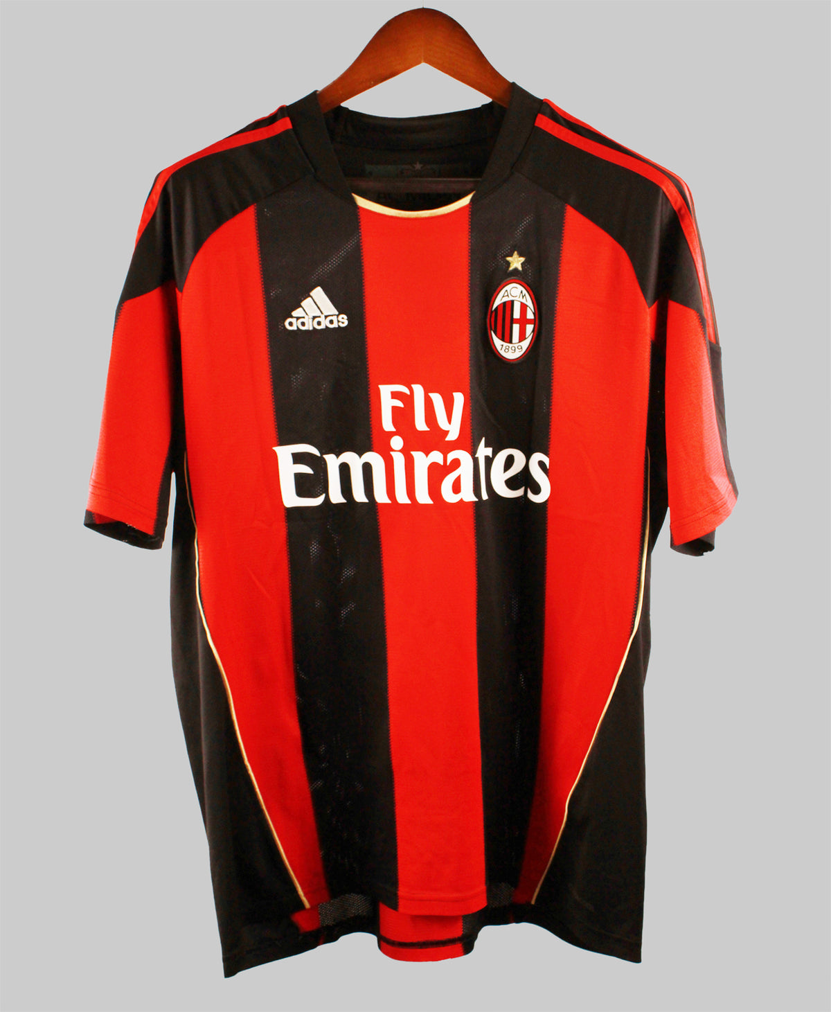 AC Milan 2010-11 Ronaldinho Home Kit (L)