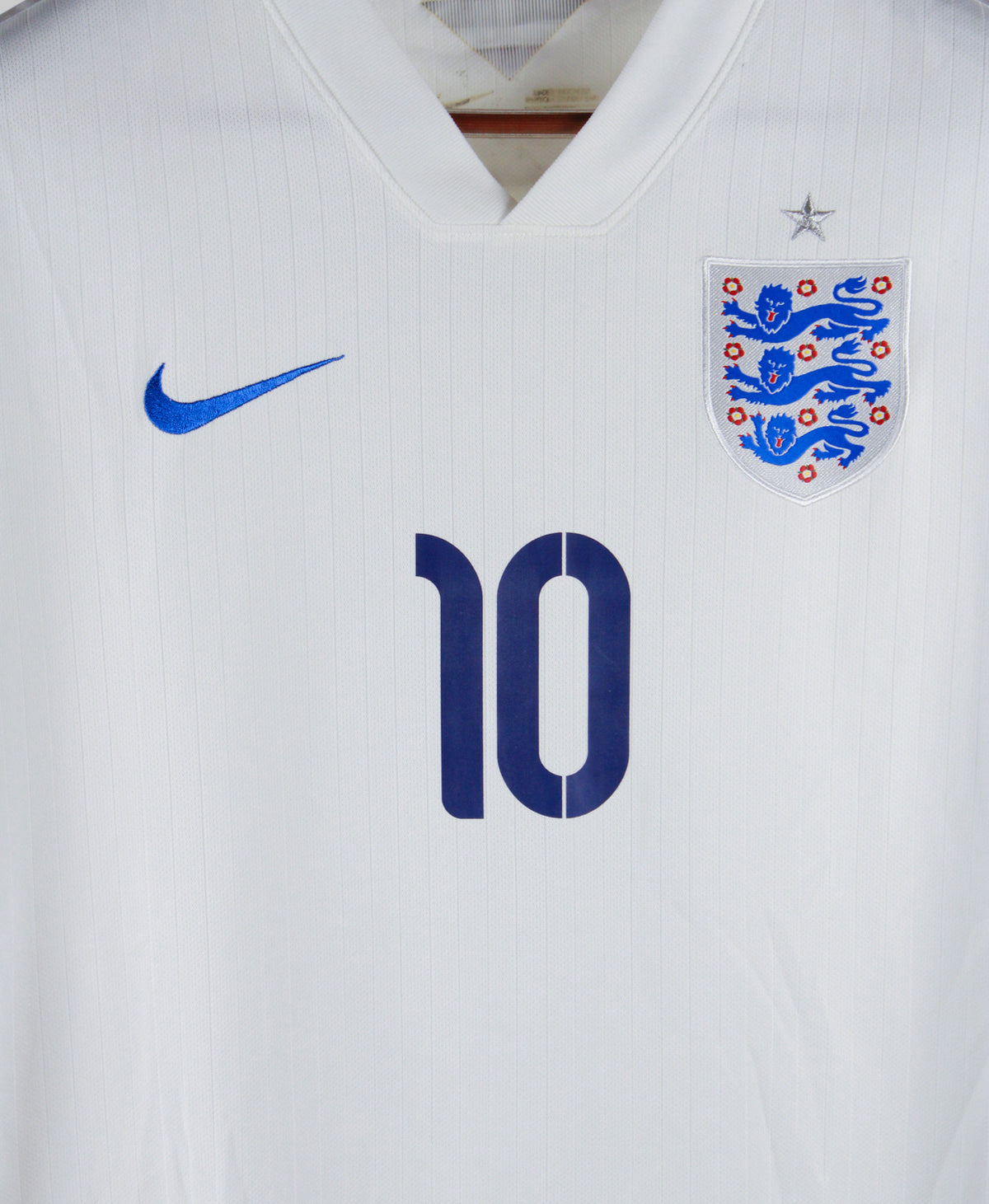 England 2016-17 Rooney Home Kit (L)
