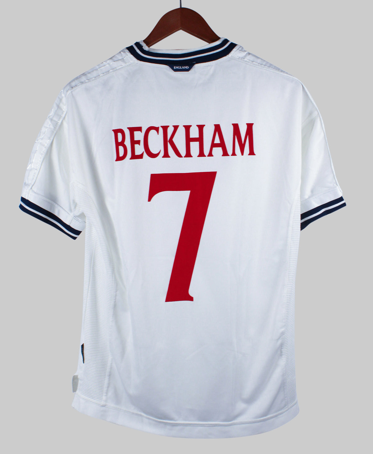 England 2000-01 Beckham Home Kit (L)