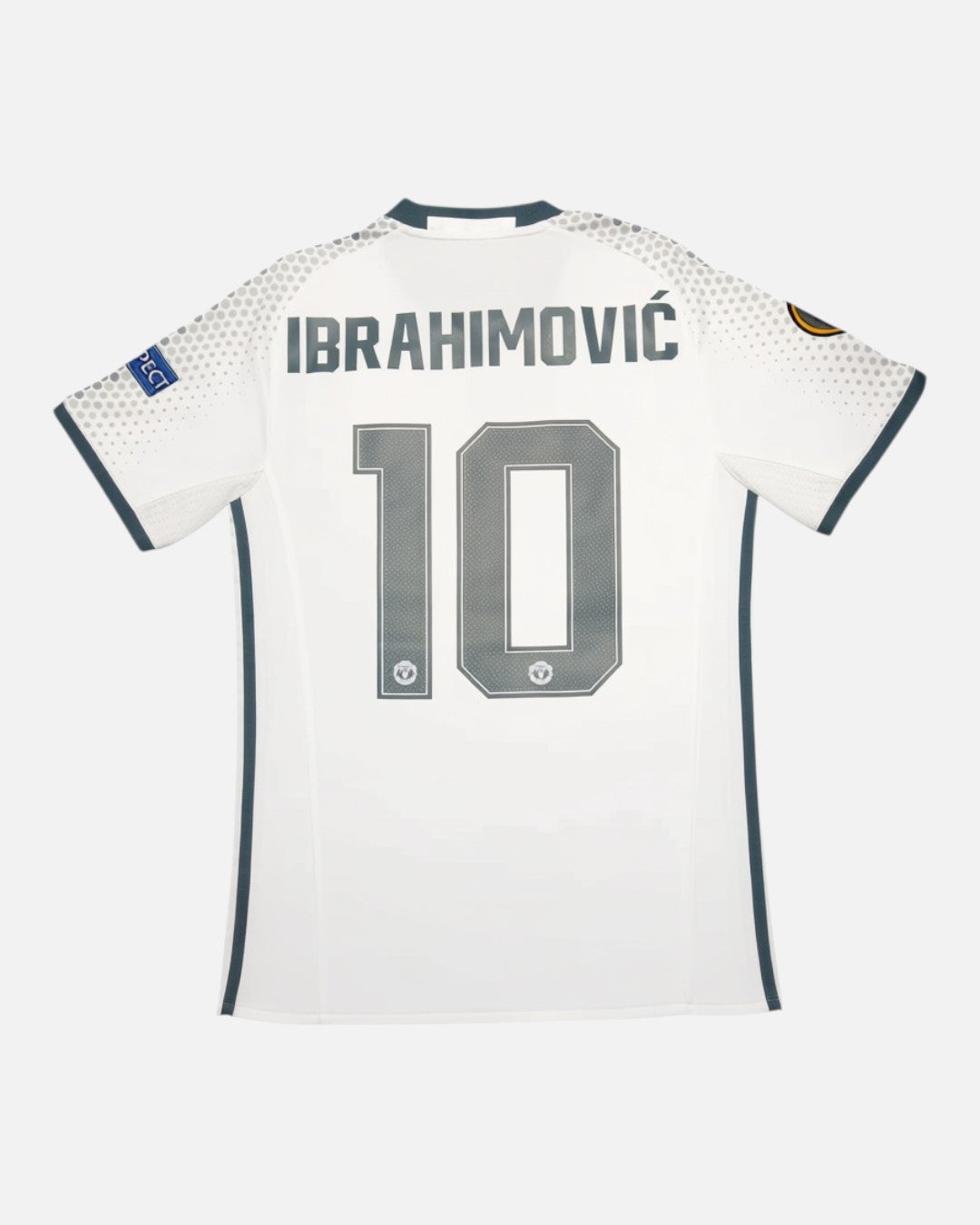 Manchester United 2016-17 Ibrahimovic Third Shirt (Medium)