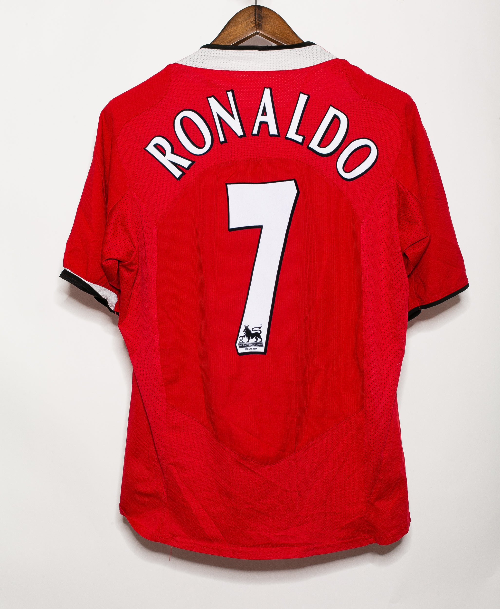 Manchester United 2004-05 Ronaldo Home Kit ( S ) – Saturdays Football