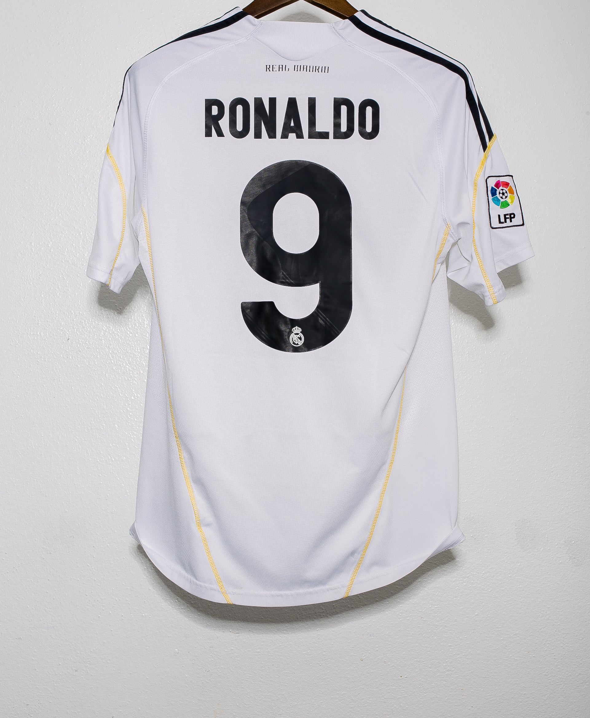 2009 Real Madrid Home #9 Ronaldo ( M ) – Saturdays Football