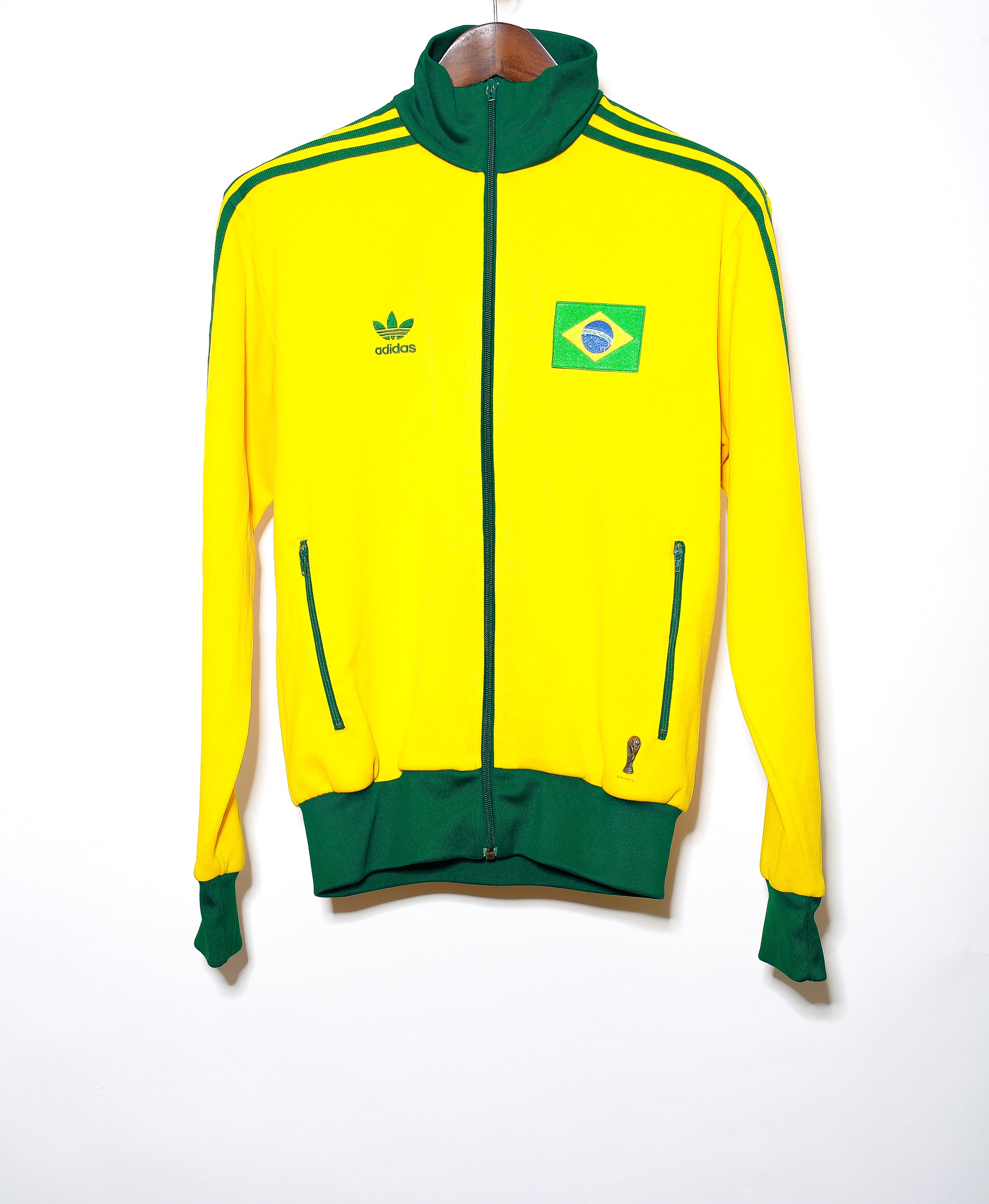 未使用タグ付き】adidas track jacket Brazil M