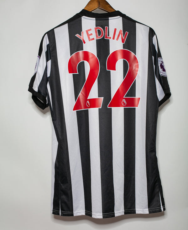 Newcastle United 2017-18 Yedlin Home Kit (3XL)