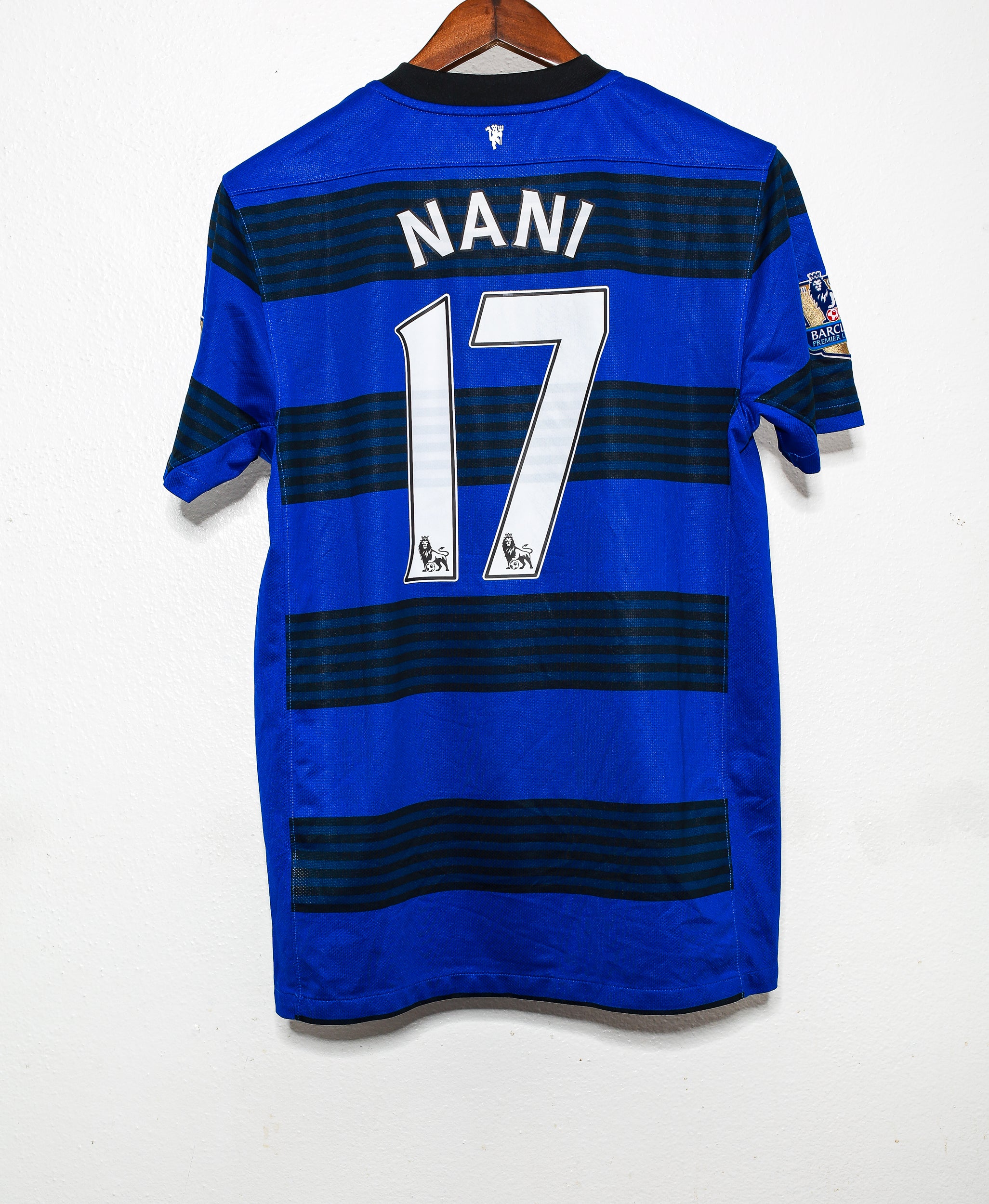 Manchester United 2011-12 Nani Away Kit (M) – Saturdays Football