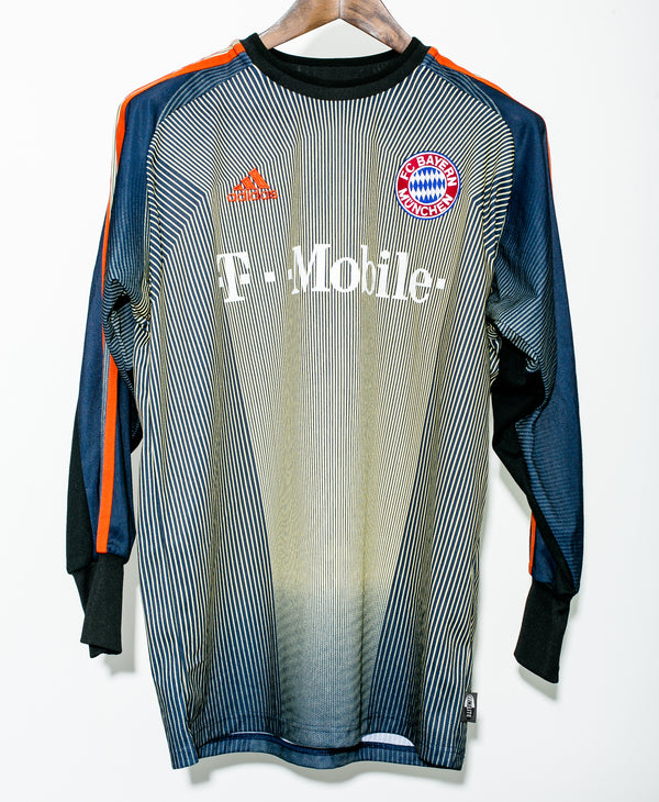 Bayern Munich 2003/04 Kahn GK Kit
