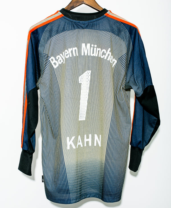 Bayern Munich 2003/04 Kahn GK Kit