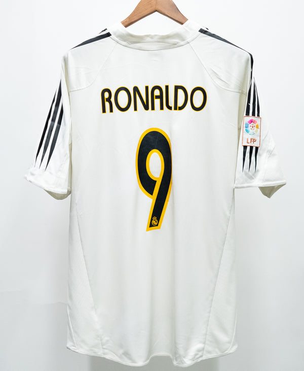 Real Madrid 2004-05 Ronaldo Home Kit (XL)