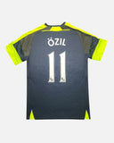 Arsenal 2016-17 Ozil third vintage football shirt, size M.