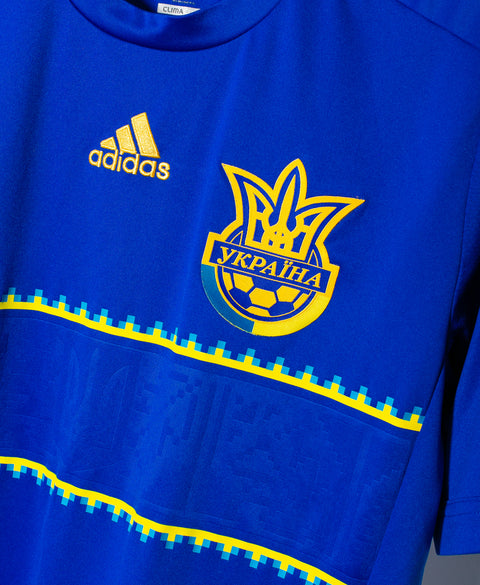 Ukraine 2012 Away Kit (L)