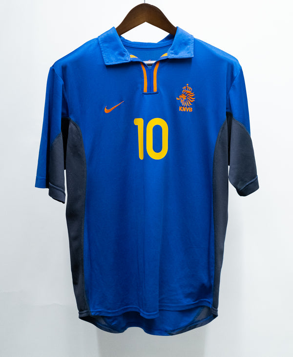 Netherlands 2000 Bergkamp Away Kit (M)