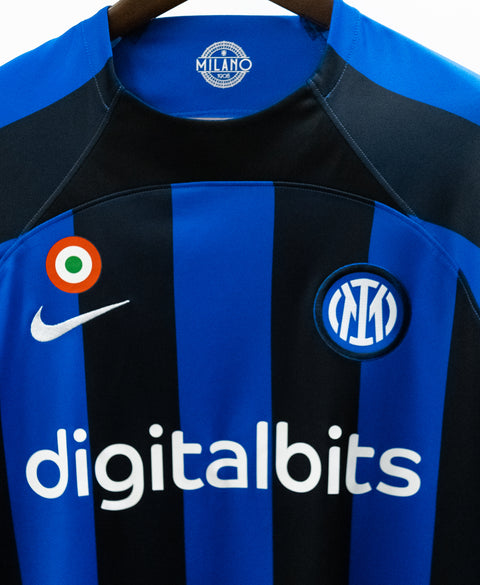 Inter Milan 2022-23 Lautaro Home Kit (XL)