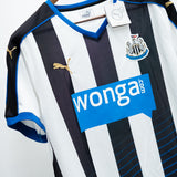 Newcastle United 2015-16 Home Kit (L)