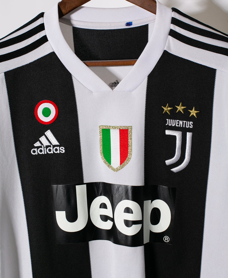 Juventus 2018-19 Ronaldo Home Kit (L)