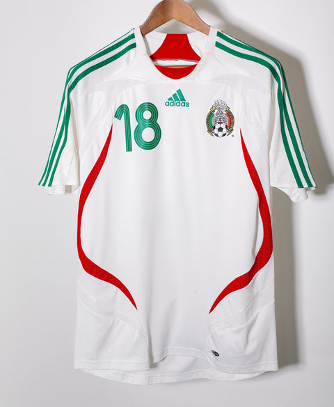 Mexico 2007 Guardado Away Kit (M)