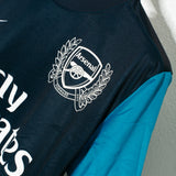Arsenal 2011-12 V. Persie Away Kit (M)