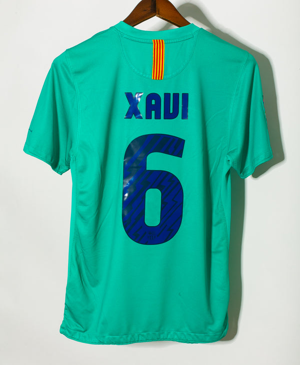 Barcelona 2010-11 Xavi Away Kit (S)