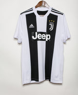 Juventus 2018-19 Ronaldo Home Kit (L)