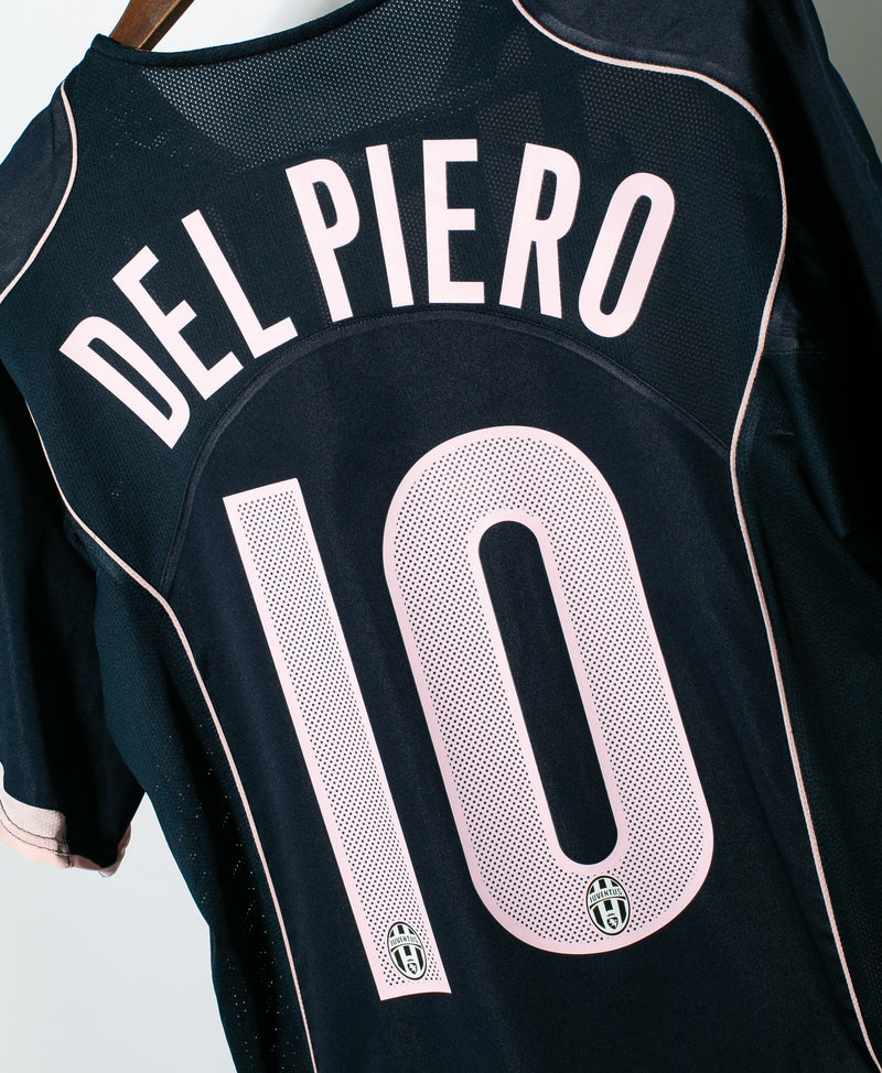 Juventus 2004-05 Del Piero Third Kit (L)