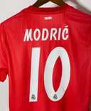 Real Madrid 2018-19 Modric Third Kit (M)