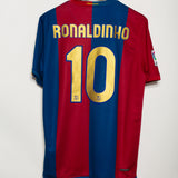 Barcelona 2006-07 Ronaldinho Home Kit (L)