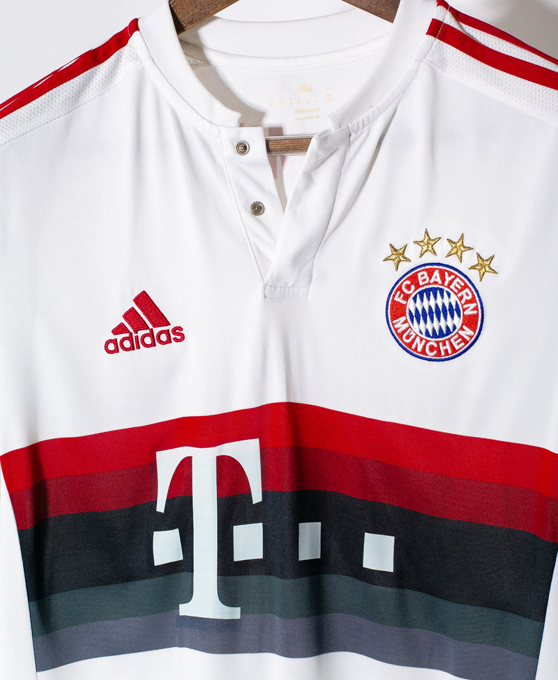 Bayern Munchen 2015-16 Lahm Away Kit (M)