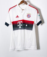 Bayern Munchen 2015-16 Lahm Away Kit (M)