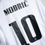 Real Madrid 2022-23 Modric Home Kit (XL)