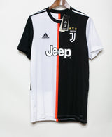 Juventus 2019-20 Ronaldo Home Kit BNWT (L)