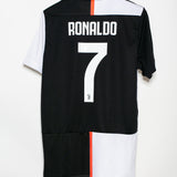 Juventus 2019-20 Ronaldo Home Kit BNWT (L)