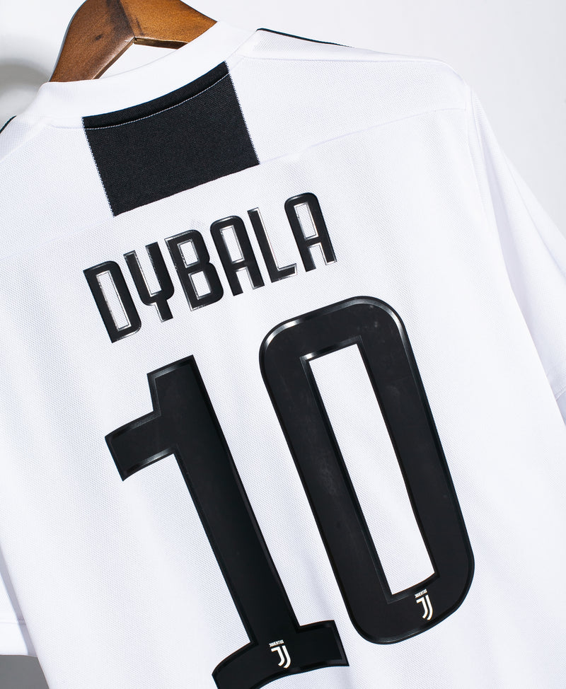 Juventus 2018-19 Dybala Home Kit (L)