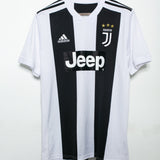 Juventus 2018-19 Ronaldo Home Kit (L)
