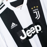 Juventus 2018-19 Ronaldo Home Kit (L)